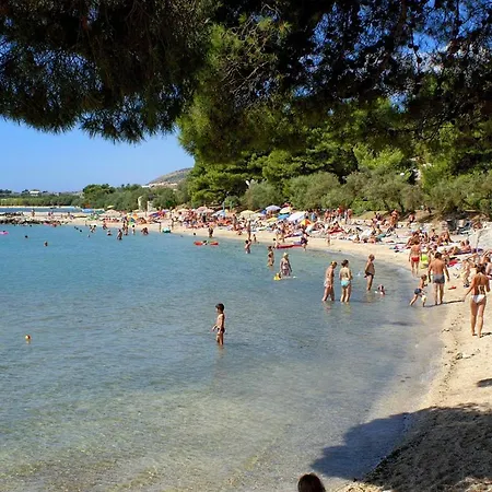 Apartamento For Families With Children Kastel Stafilic, - 9211 Kaštela