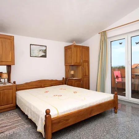 Apartment For Families With Children Kastel Stafilic, - 9211 *