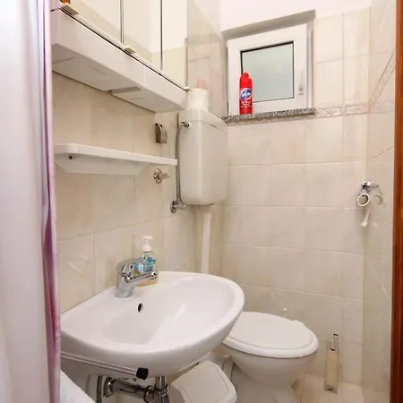 For Families With Children Kastel Stafilic, - 9211 Apartamento Kaštela